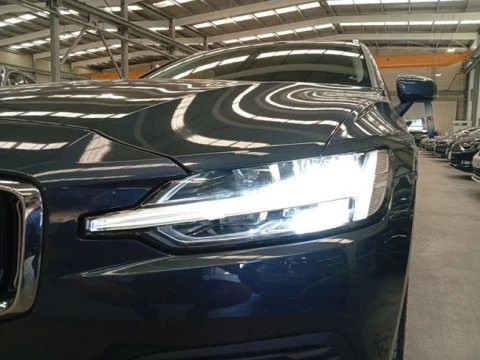 Volvo V60 2.0 T6 AWD Recharge Plus Dark Auto