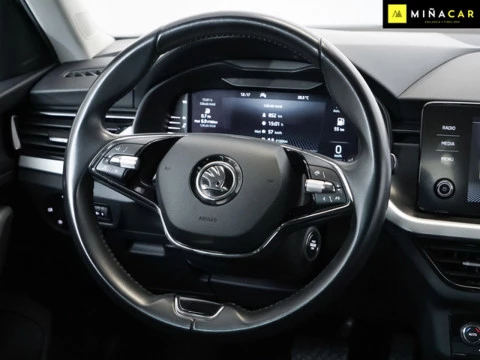 Skoda Kamiq 1.0 TSI 81kW 110CV DSG Emotion