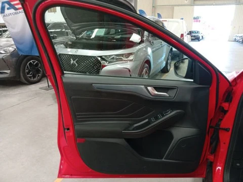 Ford Focus 1.0 Ecob. MHEV 92kW ST-Line SB Style SIP
