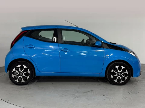 Toyota Aygo 1.0 70 x-play