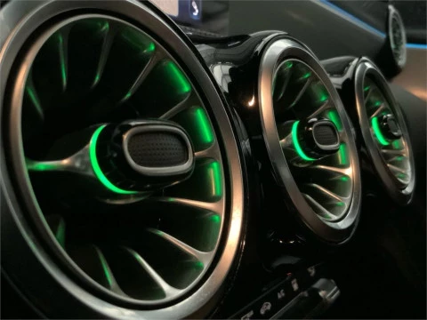 Mercedes-Benz CLA 250 e