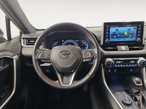 Toyota Rav4 2.5l PLUG-IN 300PH (e-CVT) Advance