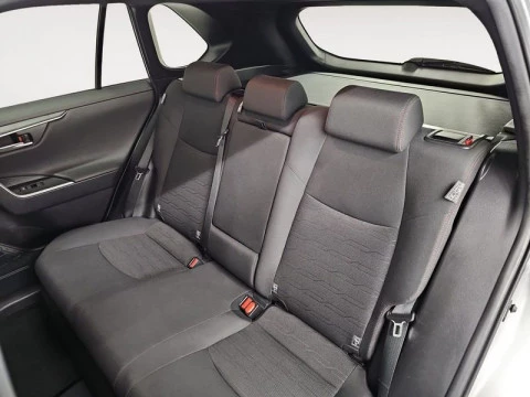 Toyota Rav4 2.5l PLUG-IN 300PH (e-CVT) Advance