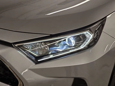 Toyota Rav4 2.5l PLUG-IN 300PH (e-CVT) Advance