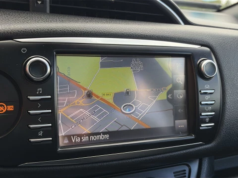 Toyota Yaris 1.5 Hybrid Advance 74 kW (100 CV)