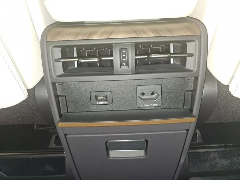 Lexus LM 350h Luxury Light Beige 6 plazas