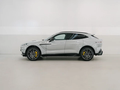 Aston Martin DBX 707 V8