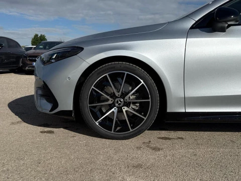 Mercedes-Benz CLA  250+ con tecnologia EQ