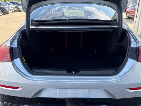 Mercedes-Benz CLA  250+ con tecnologia EQ
