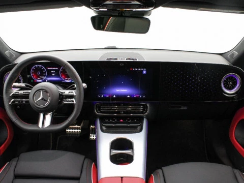 Mercedes-Benz CLA 1.5 CLA 180 MHEV DCT 136 4P