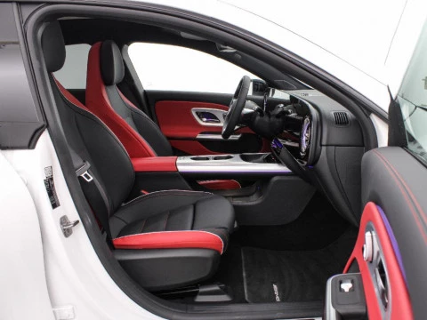 Mercedes-Benz CLA 1.5 CLA 180 MHEV DCT 136 4P