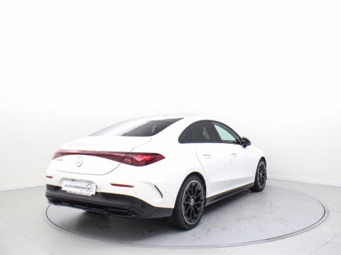 Mercedes-Benz CLA 1.5 CLA 180 MHEV DCT 136 4P