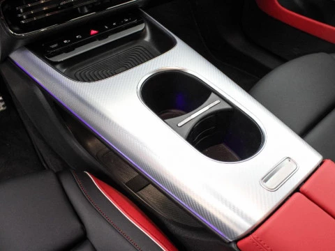 Mercedes-Benz CLA 1.5 CLA 180 MHEV DCT 136 4P