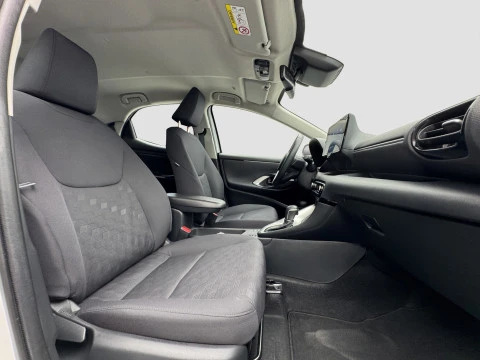Toyota Yaris 1.5 120H Active Plus