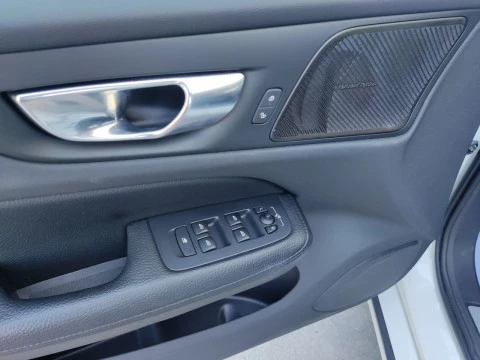 Volvo V60 2.0 T6 AWD Recharge Inscription Auto