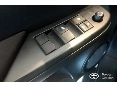 Toyota Hilux Cabina Doble GX