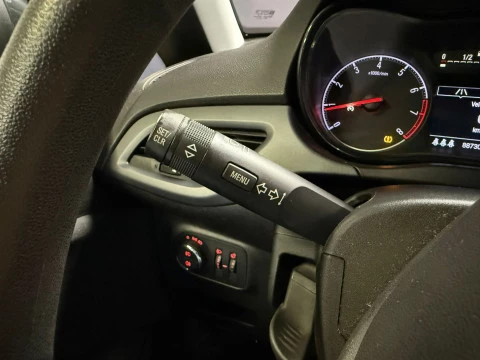 Opel Corsa 1.4 66kW (90CV) Expression Pro