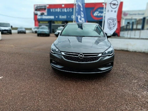 Opel Astra 1.6 CDTI 81KW 120 ANIVERSARIO S/S 5P Opel Astra 1.6 CDTI 81KW 120 ANIVERSARIO S/S 5P