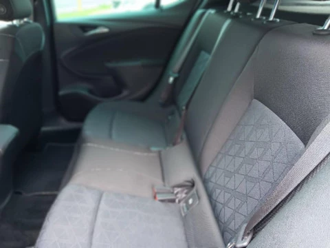 Opel Astra 1.6 CDTI 81KW 120 ANIVERSARIO S/S 5P Opel Astra 1.6 CDTI 81KW 120 ANIVERSARIO S/S 5P