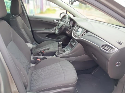 Opel Astra 1.6 CDTI 81KW 120 ANIVERSARIO S/S 5P Opel Astra 1.6 CDTI 81KW 120 ANIVERSARIO S/S 5P