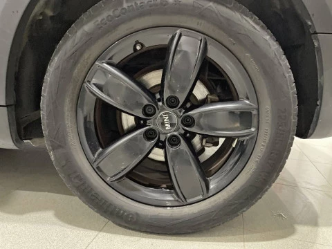 MINI Countryman One D