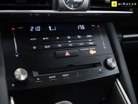 Lexus IS 2.5 300h Business