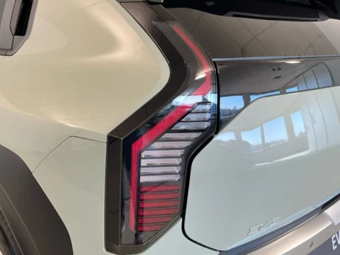 Kia EV3 Earth Long Range