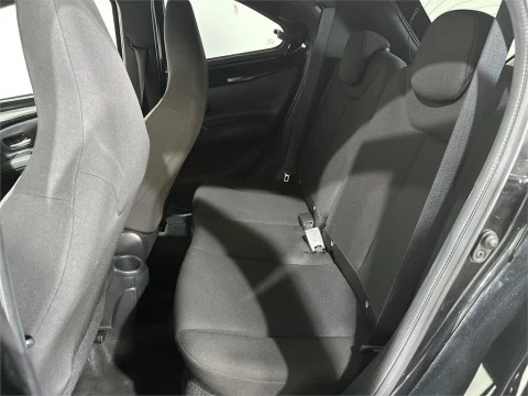 Toyota Aygo X Cross Cross Play