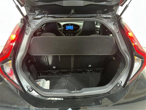 Toyota Aygo X Cross Cross Play