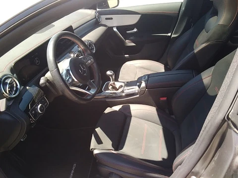 Mercedes-Benz CLA CLA 180