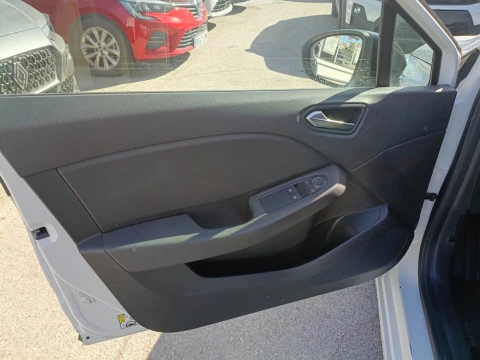 Renault Clio   TCe Equilibre 67kW