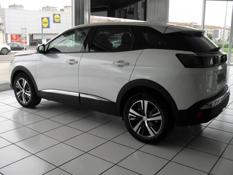 Peugeot 3008 1.5 BLUEHDI 96KW S&S ALLURE 5P