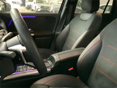 Mercedes-Benz GLA 200 D