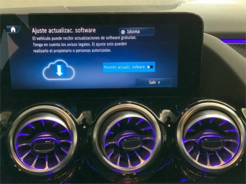 Mercedes-Benz GLA 200 D