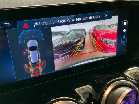 Mercedes-Benz GLA 200 D