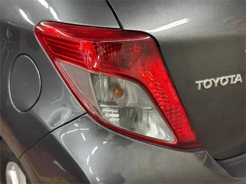 Toyota Yaris 1.3 Active