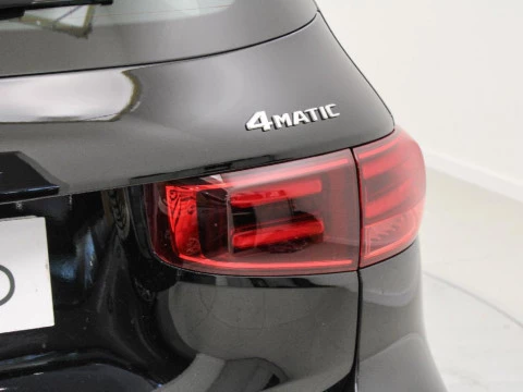 Mercedes-Benz GLB 250 4MATIC