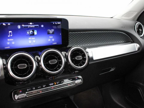 Mercedes-Benz GLB 250 4MATIC