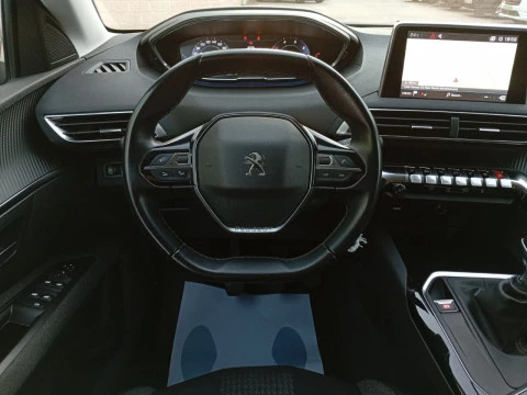 Peugeot 5008 Active 1.5L BlueHDi 96kW (130CV) S&S