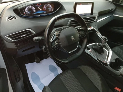 Peugeot 5008 Active 1.5L BlueHDi 96kW (130CV) S&S