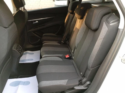 Peugeot 5008 Active 1.5L BlueHDi 96kW (130CV) S&S