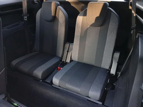 Peugeot 5008 Active 1.5L BlueHDi 96kW (130CV) S&S