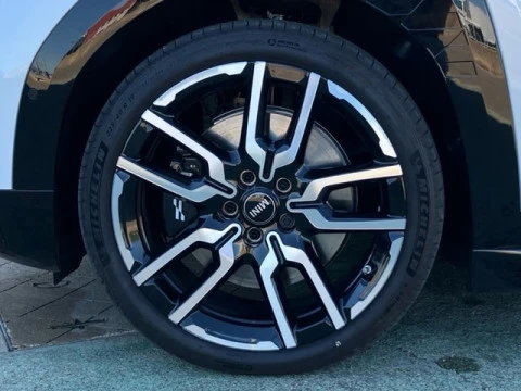 MINI Aceman SE 160 kW (218 CV)