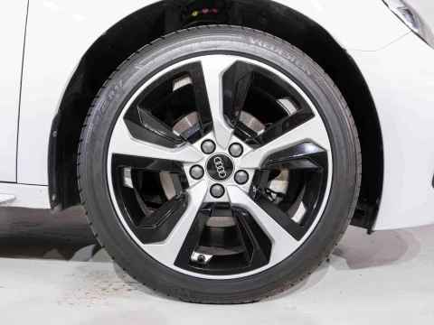 Audi A1 Sportback Adrenal Black 30TFSI 85kW S tr