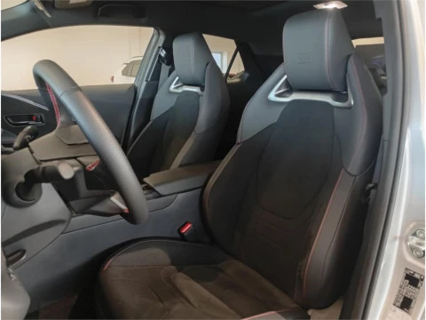 Toyota C-HR Toyota C-HR - GR SPORT Edition Plug-in Hybrid 220