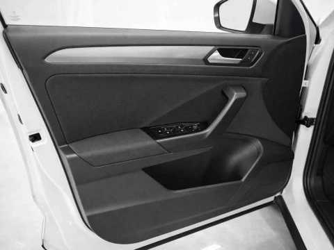 Volkswagen T-Roc Advance R-Line 1.0 TSI 81kW (110CV)