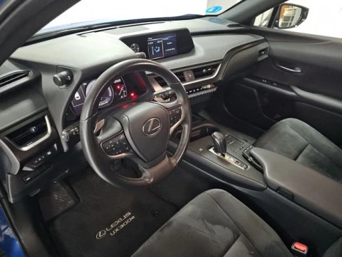 Lexus UX 300e Business
