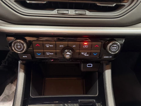 Jeep Compass eHybrid 1.5 MHEV 130HP Altitude DCT