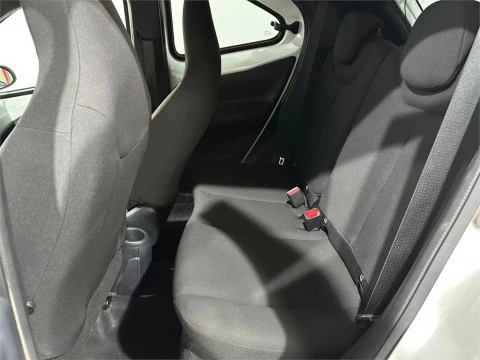 Toyota Aygo X Cross Cross Play