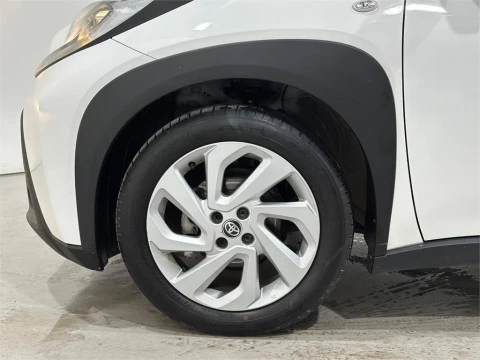 Toyota Aygo X Cross Cross Play
